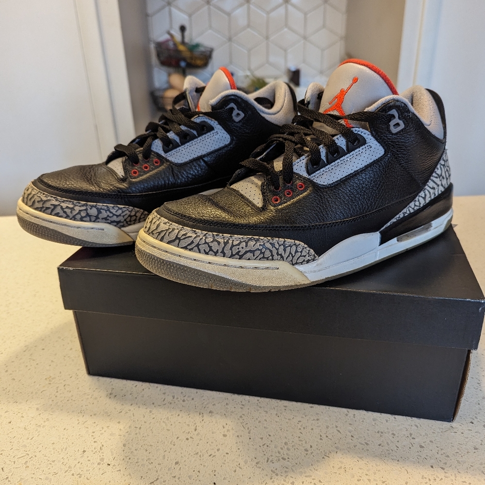 2019 Jordan 3 Retro Black Cement size Men's 11